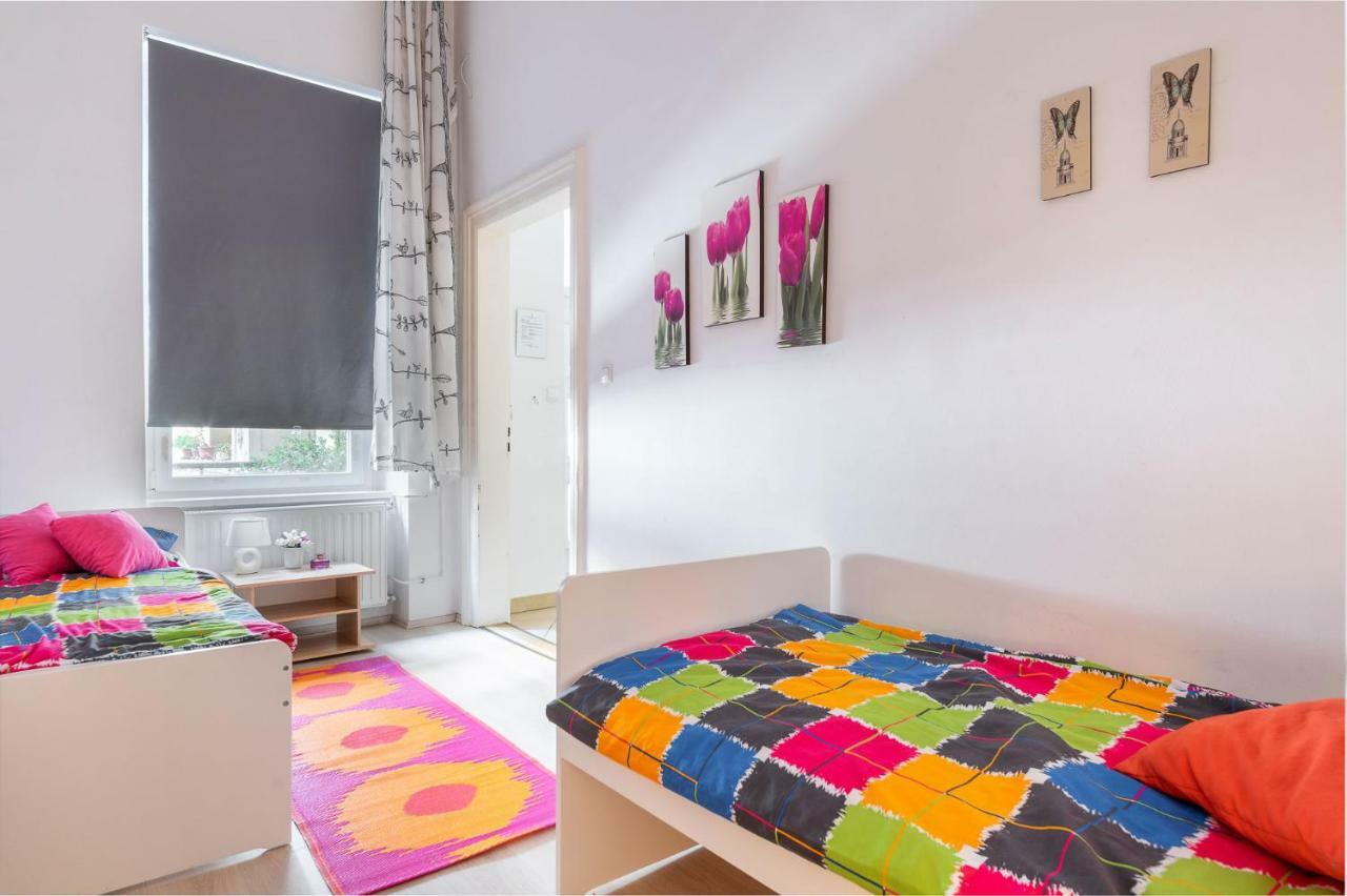 Izabella Home 2 บูดาเปสต์ ภายนอก รูปภาพ